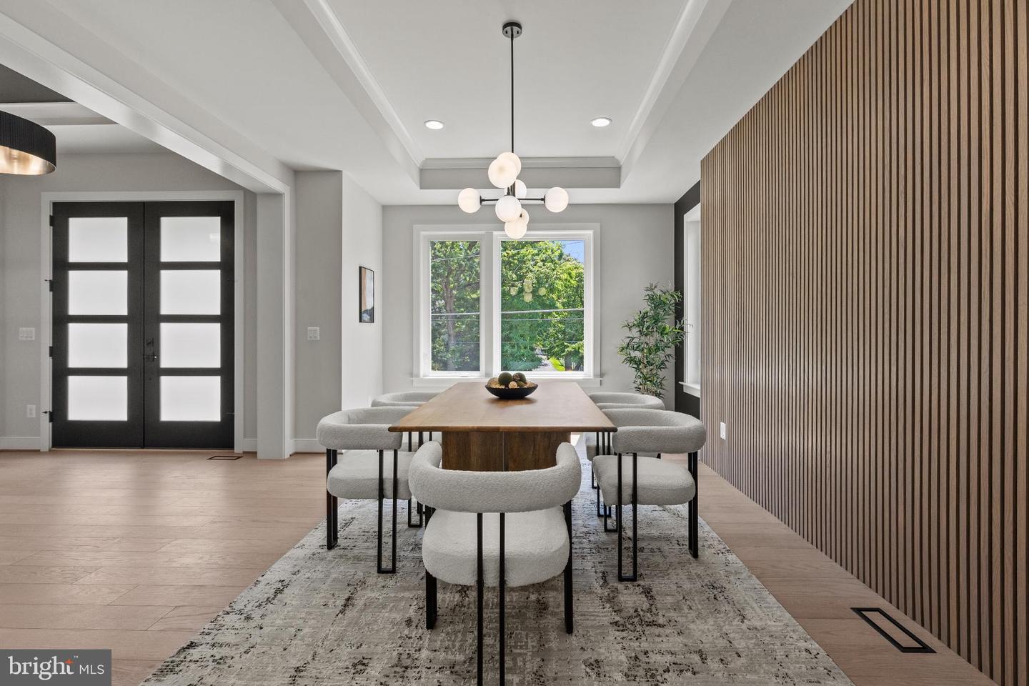 6511 IVY HILL DR, MCLEAN, Virginia 22101, 7 Bedrooms Bedrooms, 14 Rooms Rooms,6 BathroomsBathrooms,Residential,For sale,6511 IVY HILL DR,VAFX2262306 MLS # VAFX2262306