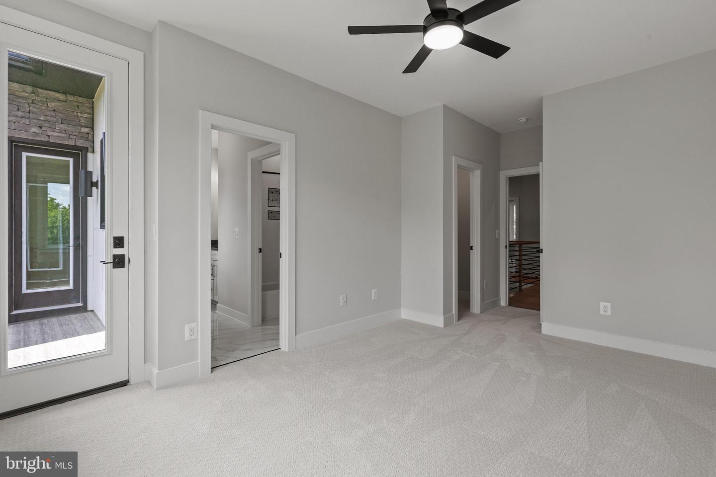 6511 IVY HILL DR, MCLEAN, Virginia 22101, 7 Bedrooms Bedrooms, 14 Rooms Rooms,6 BathroomsBathrooms,Residential,For sale,6511 IVY HILL DR,VAFX2262306 MLS # VAFX2262306