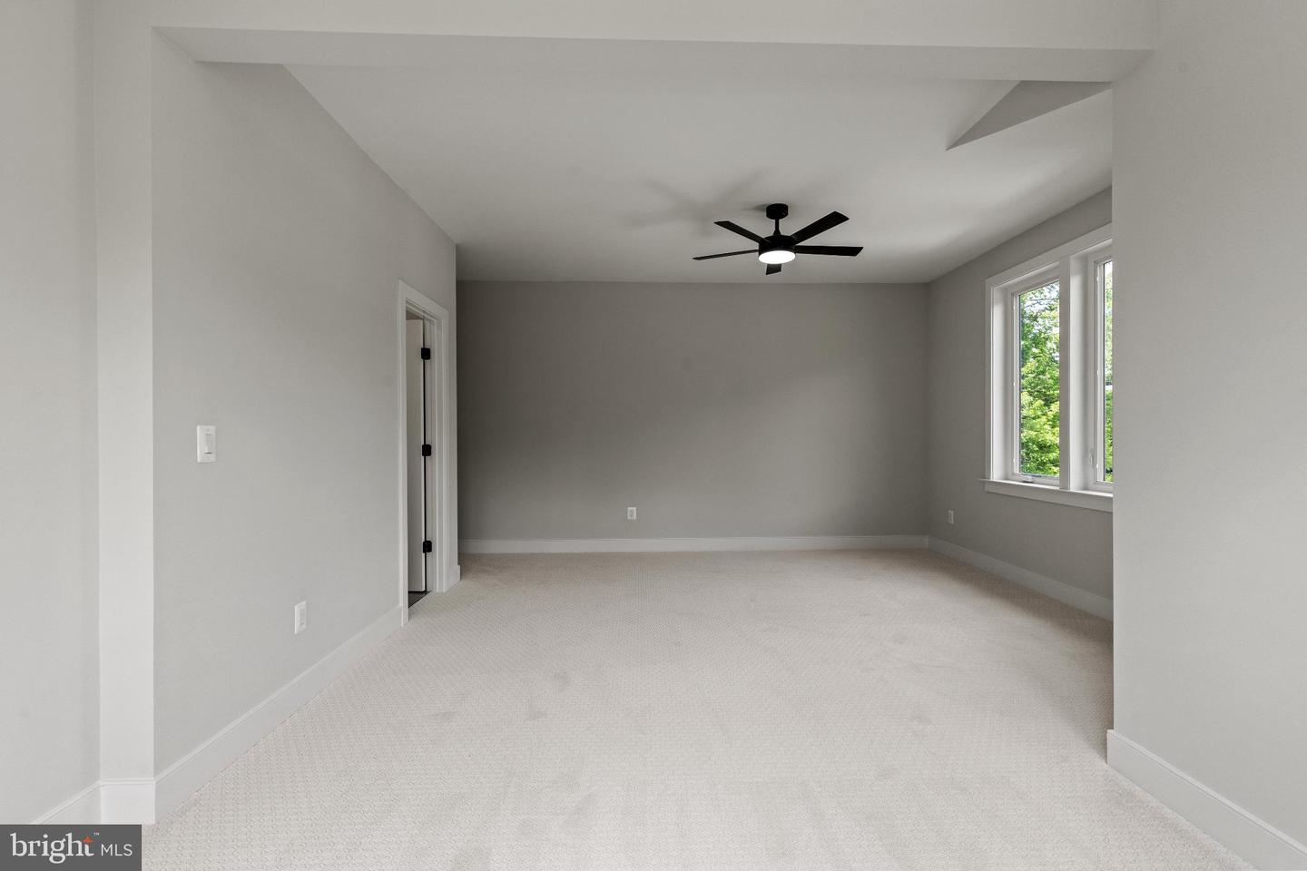 6511 IVY HILL DR, MCLEAN, Virginia 22101, 7 Bedrooms Bedrooms, 14 Rooms Rooms,6 BathroomsBathrooms,Residential,For sale,6511 IVY HILL DR,VAFX2262306 MLS # VAFX2262306