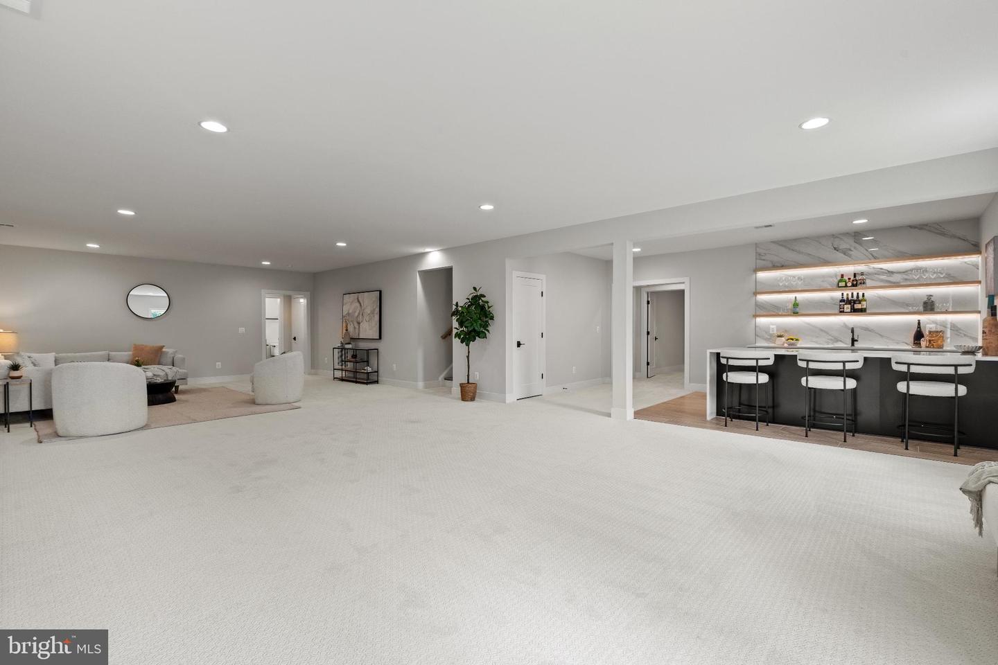 6511 IVY HILL DR, MCLEAN, Virginia 22101, 7 Bedrooms Bedrooms, 14 Rooms Rooms,6 BathroomsBathrooms,Residential,For sale,6511 IVY HILL DR,VAFX2262306 MLS # VAFX2262306