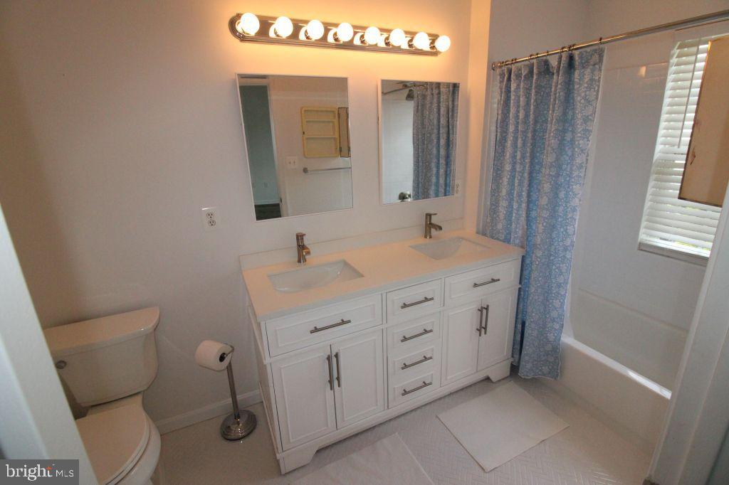 9219 MCCARTY RD, LORTON, Virginia 22079, 4 Bedrooms Bedrooms, 8 Rooms Rooms,3 BathroomsBathrooms,Residential,For sale,9219 MCCARTY RD,VAFX2262338 MLS # VAFX2262338