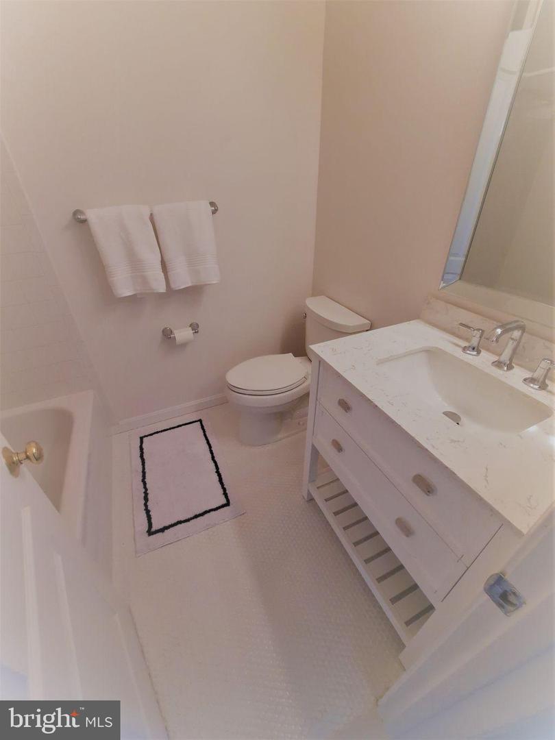 9219 MCCARTY RD, LORTON, Virginia 22079, 4 Bedrooms Bedrooms, 8 Rooms Rooms,3 BathroomsBathrooms,Residential,For sale,9219 MCCARTY RD,VAFX2262338 MLS # VAFX2262338