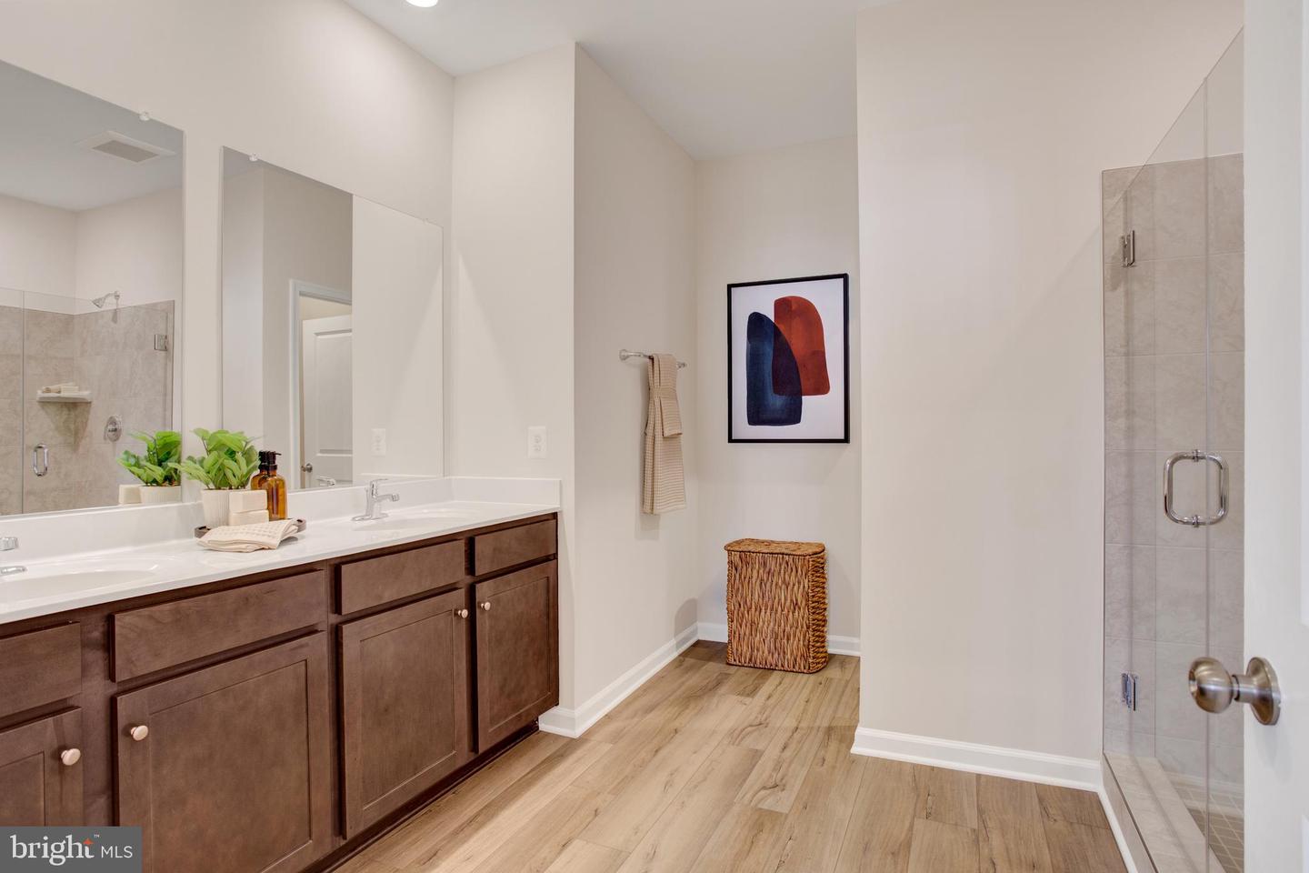 9675 SWALLOWTAIL LN, MANASSAS, Virginia 20110, 3 Bedrooms Bedrooms, ,2 BathroomsBathrooms,Residential,For sale,9675 SWALLOWTAIL LN,VAMN2009232 MLS # VAMN2009232