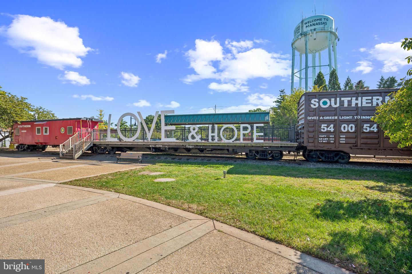 9675 SWALLOWTAIL LN, MANASSAS, Virginia 20110, 3 Bedrooms Bedrooms, ,2 BathroomsBathrooms,Residential,For sale,9675 SWALLOWTAIL LN,VAMN2009232 MLS # VAMN2009232