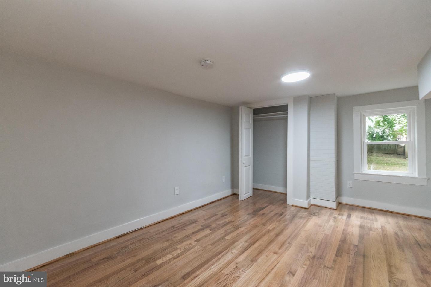 118 E MONMOUTH ST, WINCHESTER, Virginia 22601, 4 Bedrooms Bedrooms, ,1 BathroomBathrooms,Residential,For sale,118 E MONMOUTH ST,VAWI2008920 MLS # VAWI2008920