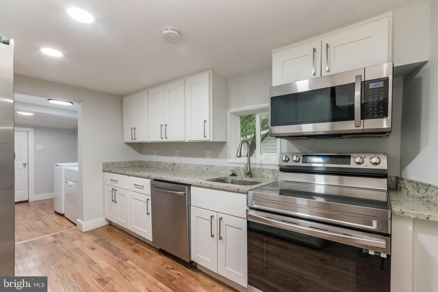 118 E MONMOUTH ST, WINCHESTER, Virginia 22601, 4 Bedrooms Bedrooms, ,1 BathroomBathrooms,Residential,For sale,118 E MONMOUTH ST,VAWI2008920 MLS # VAWI2008920