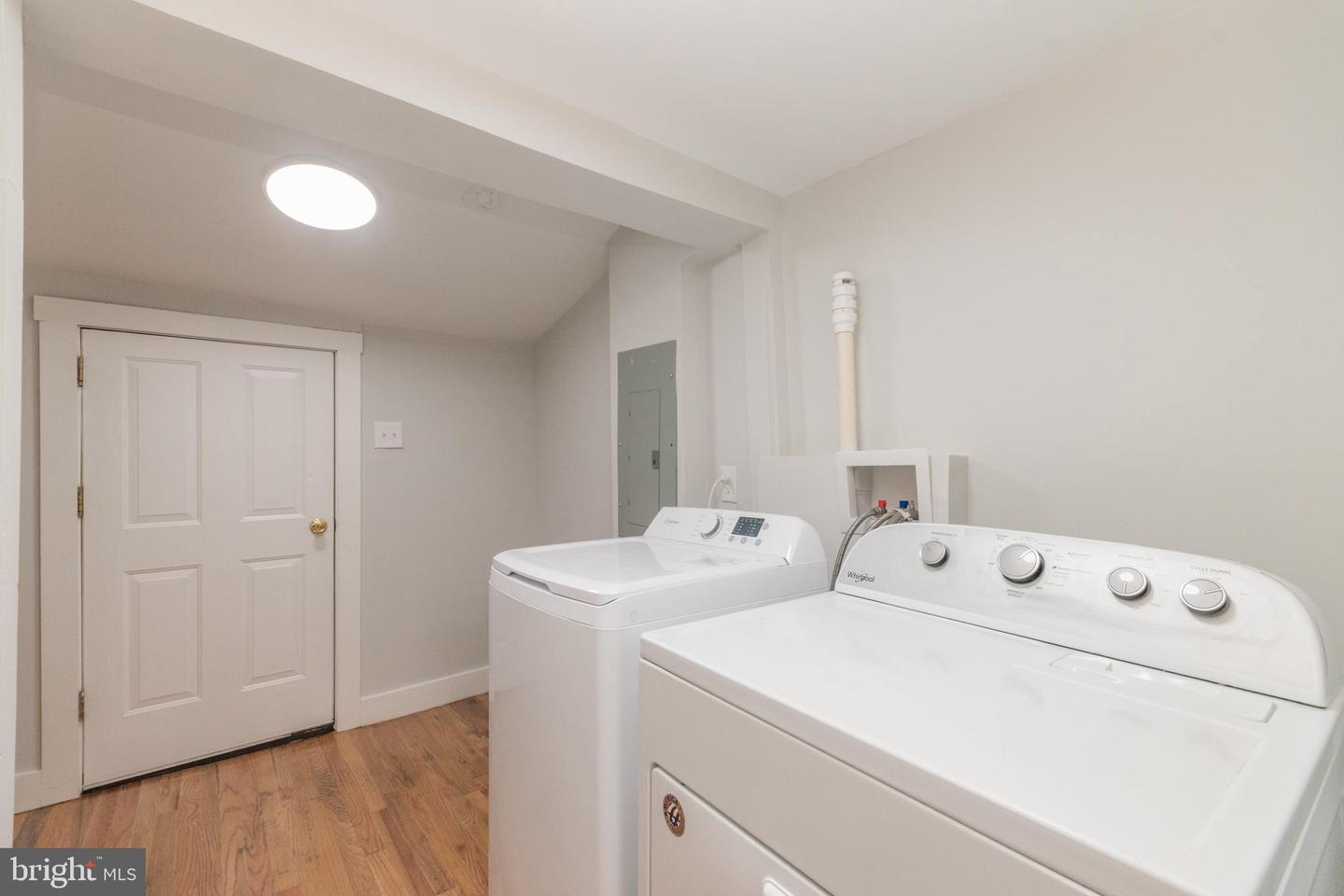 118 E MONMOUTH ST, WINCHESTER, Virginia 22601, 4 Bedrooms Bedrooms, ,1 BathroomBathrooms,Residential,For sale,118 E MONMOUTH ST,VAWI2008920 MLS # VAWI2008920