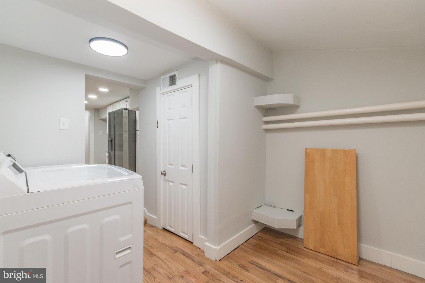 118 E MONMOUTH ST, WINCHESTER, Virginia 22601, 4 Bedrooms Bedrooms, ,1 BathroomBathrooms,Residential,For sale,118 E MONMOUTH ST,VAWI2008920 MLS # VAWI2008920