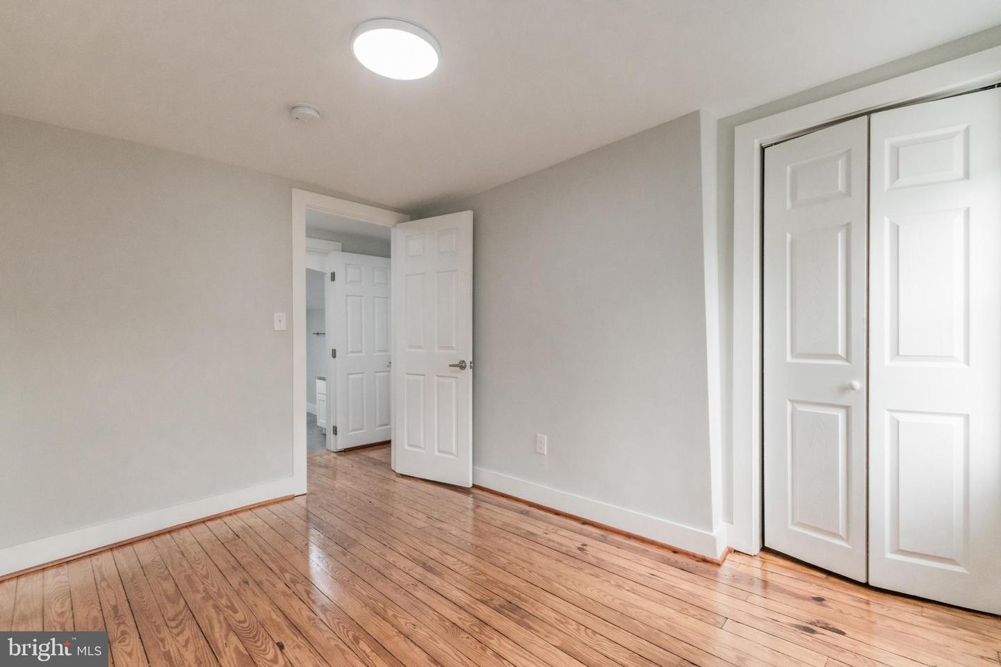 118 E MONMOUTH ST, WINCHESTER, Virginia 22601, 4 Bedrooms Bedrooms, ,1 BathroomBathrooms,Residential,For sale,118 E MONMOUTH ST,VAWI2008920 MLS # VAWI2008920