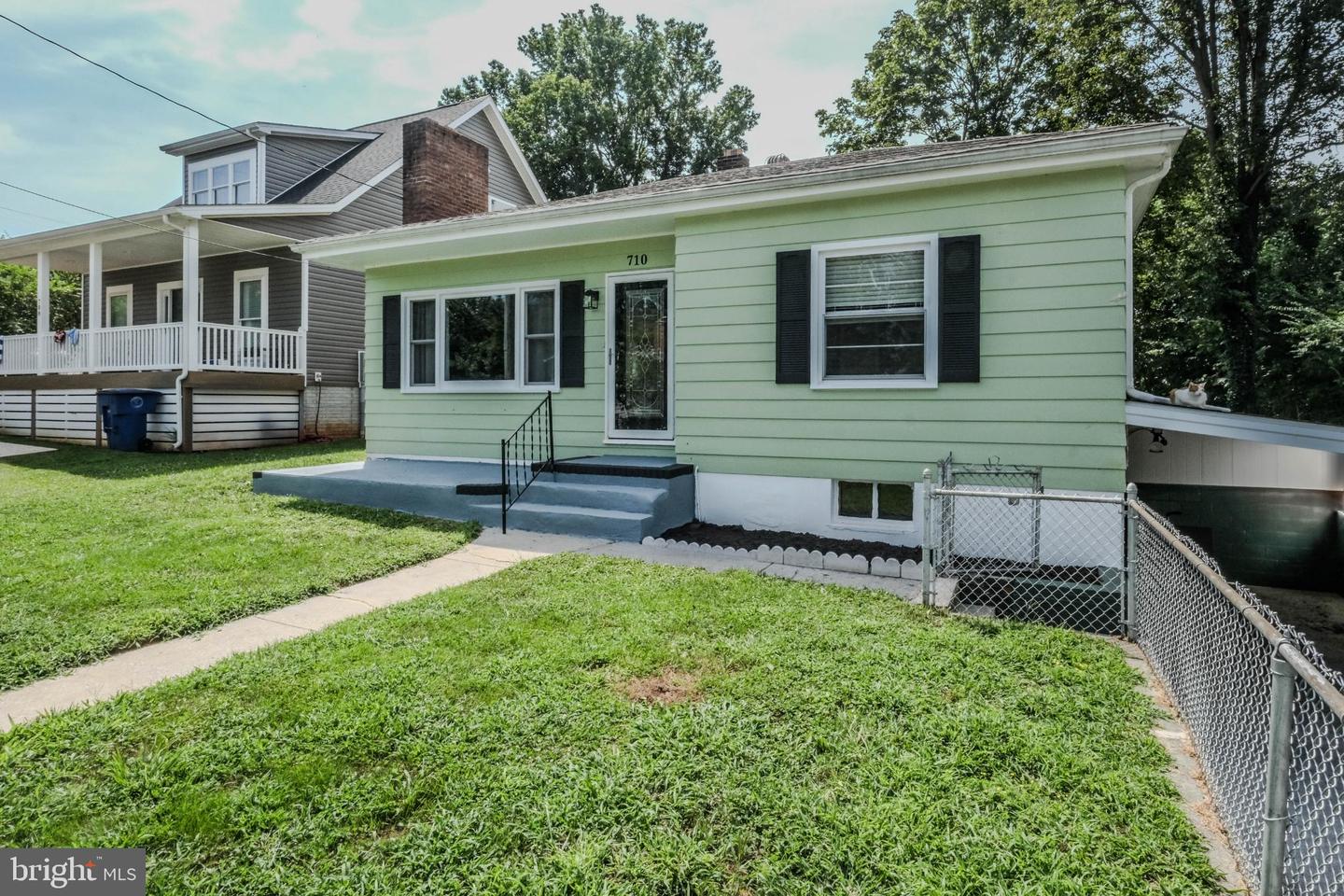 710 RIVER DR, FRONT ROYAL, Virginia 22630, 3 Bedrooms Bedrooms, 10 Rooms Rooms,2 BathroomsBathrooms,Residential,For sale,710 RIVER DR,VAWR2012030 MLS # VAWR2012030