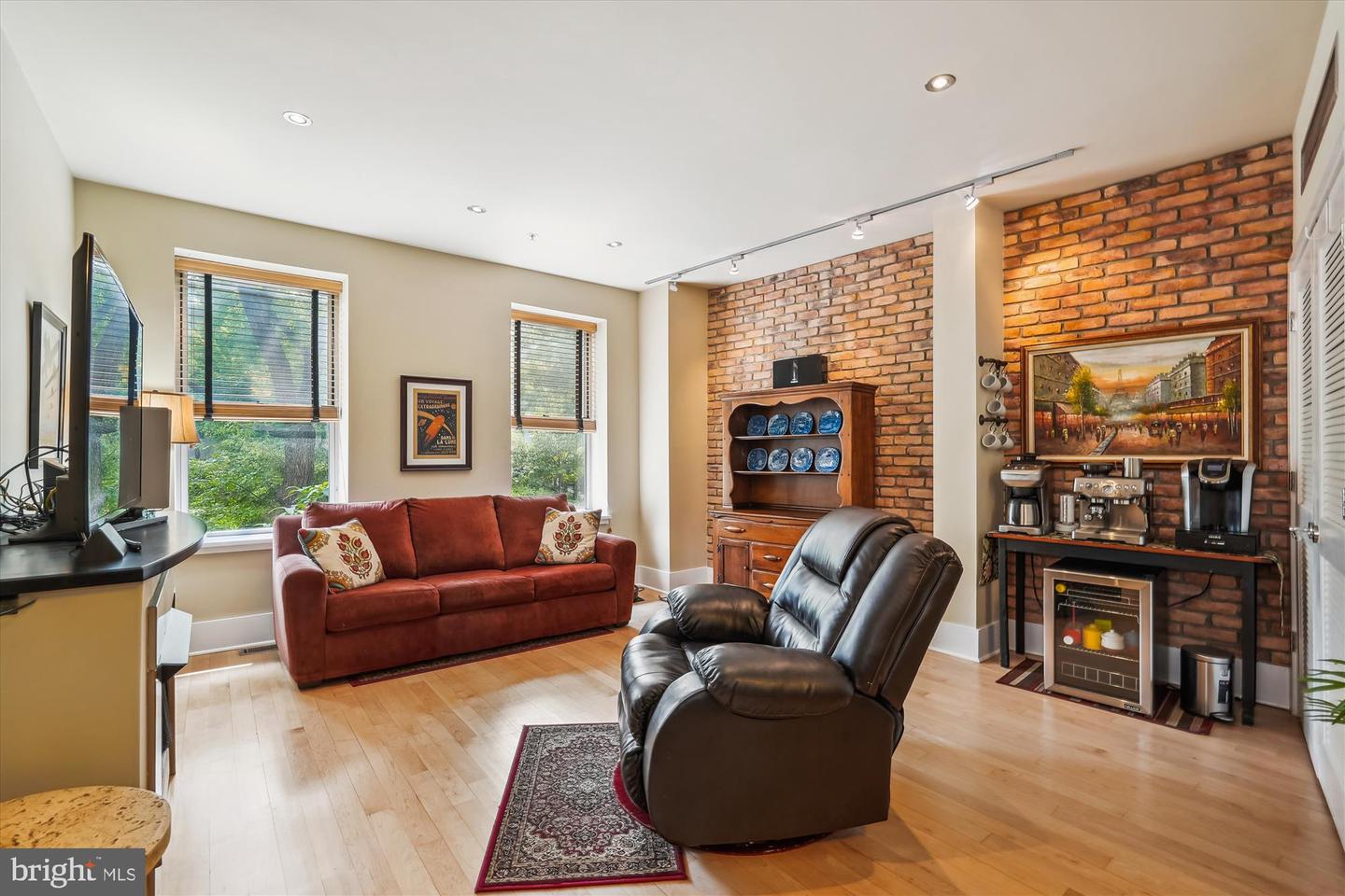 2914 11TH ST NW #102, WASHINGTON, District Of Columbia 20001, 3 Bedrooms Bedrooms, ,2 BathroomsBathrooms,Residential,For sale,2914 11TH ST NW #102,DCDC2216022 MLS # DCDC2216022