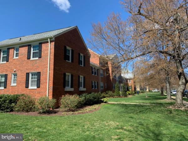 6612 10TH ST #A2, ALEXANDRIA, Virginia 22307, 2 Bedrooms Bedrooms, ,1 BathroomBathrooms,Residential,For sale,6612 10TH ST #A2,VAFX2262422 MLS # VAFX2262422