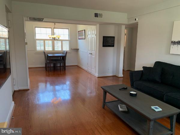 6612 10TH ST #A2, ALEXANDRIA, Virginia 22307, 2 Bedrooms Bedrooms, ,1 BathroomBathrooms,Residential,For sale,6612 10TH ST #A2,VAFX2262422 MLS # VAFX2262422