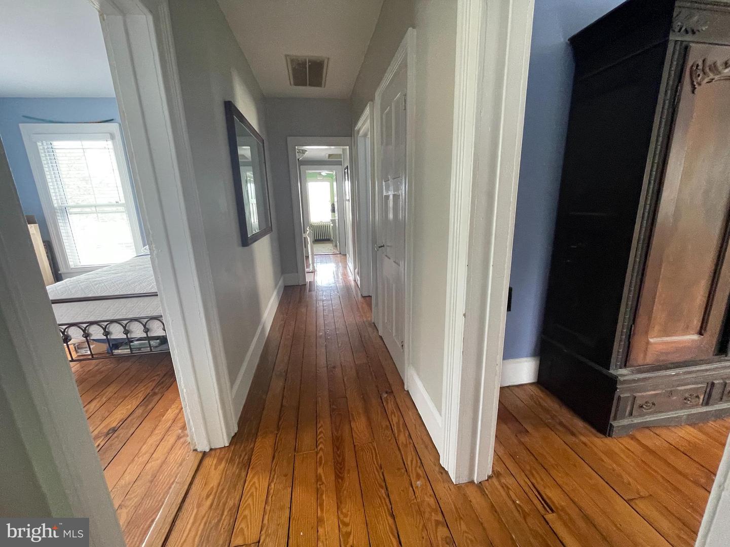 340 RANDOLPH AVE, CAPE CHARLES, Virginia 23310, 4 Bedrooms Bedrooms, 11 Rooms Rooms,2 BathroomsBathrooms,Residential,For sale,340 RANDOLPH AVE,VANH2000066 MLS # VANH2000066