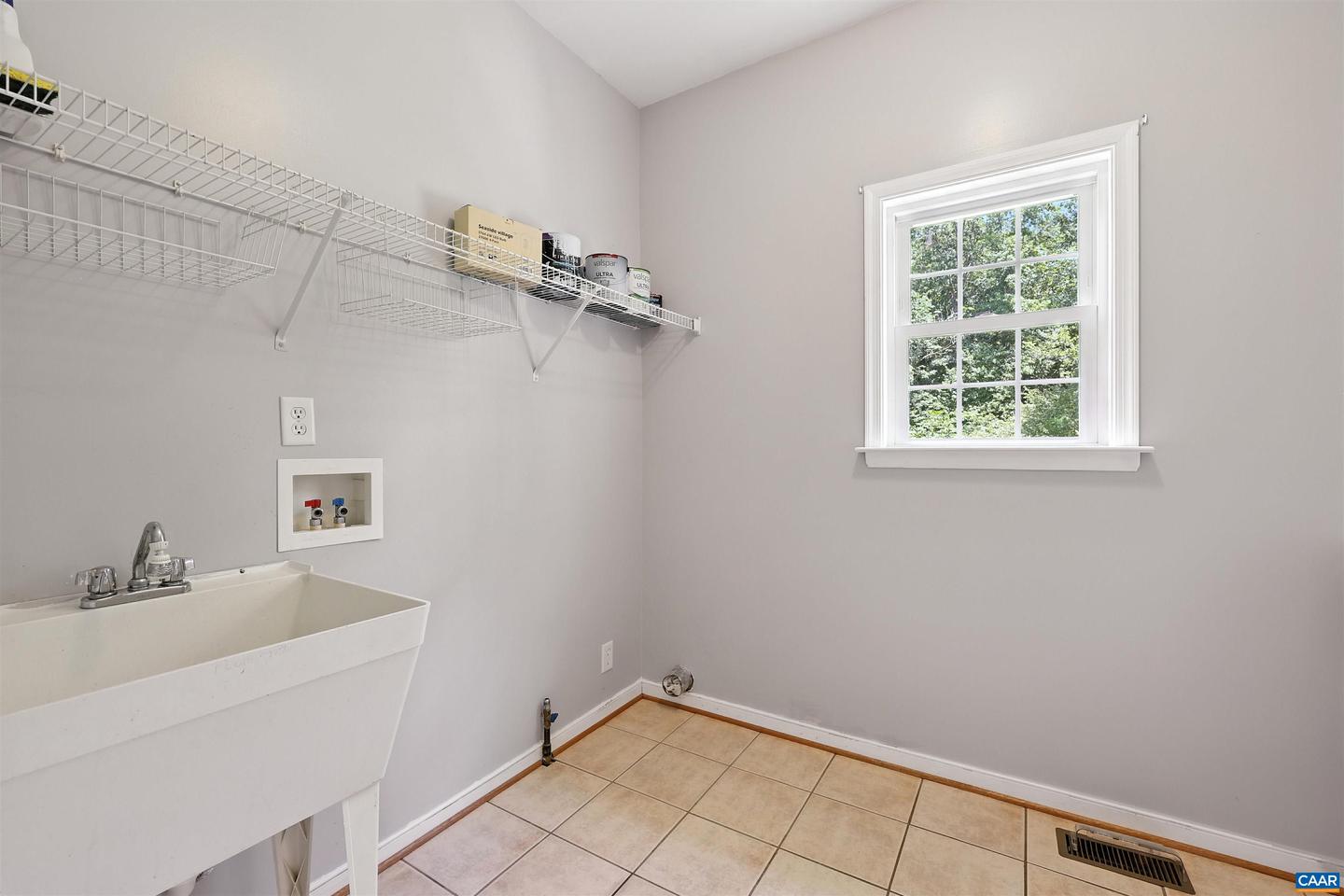 4290 THREE CHOPT RD, GUM SPRING, Virginia 23065, 3 Bedrooms Bedrooms, ,2 BathroomsBathrooms,Residential,For sale,4290 THREE CHOPT RD,668051 MLS # 668051