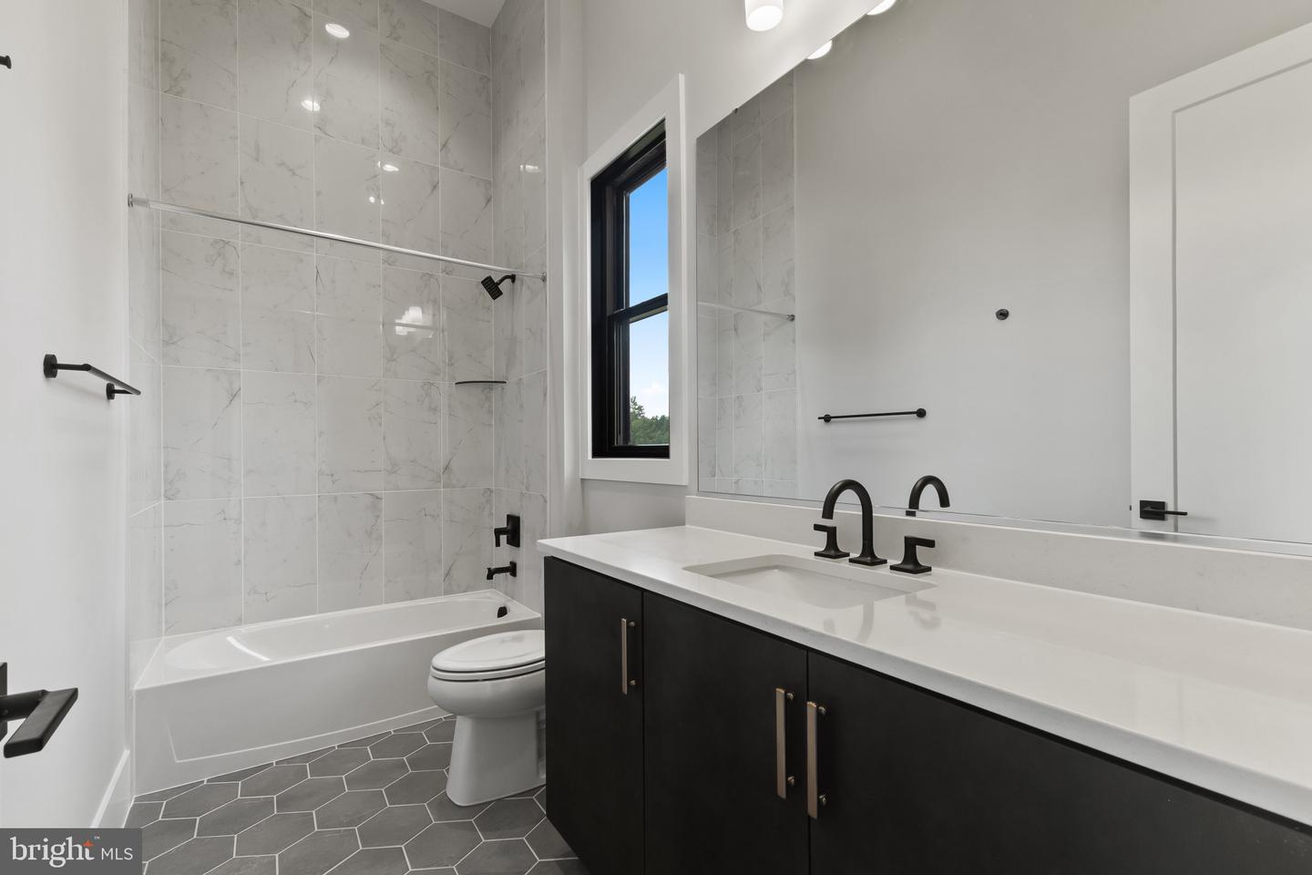 1209 RILEY PRESERVE CT, GREAT FALLS, Virginia 22066, 5 Bedrooms Bedrooms, ,5 BathroomsBathrooms,Residential,For sale,1209 RILEY PRESERVE CT,VAFX2262494 MLS # VAFX2262494