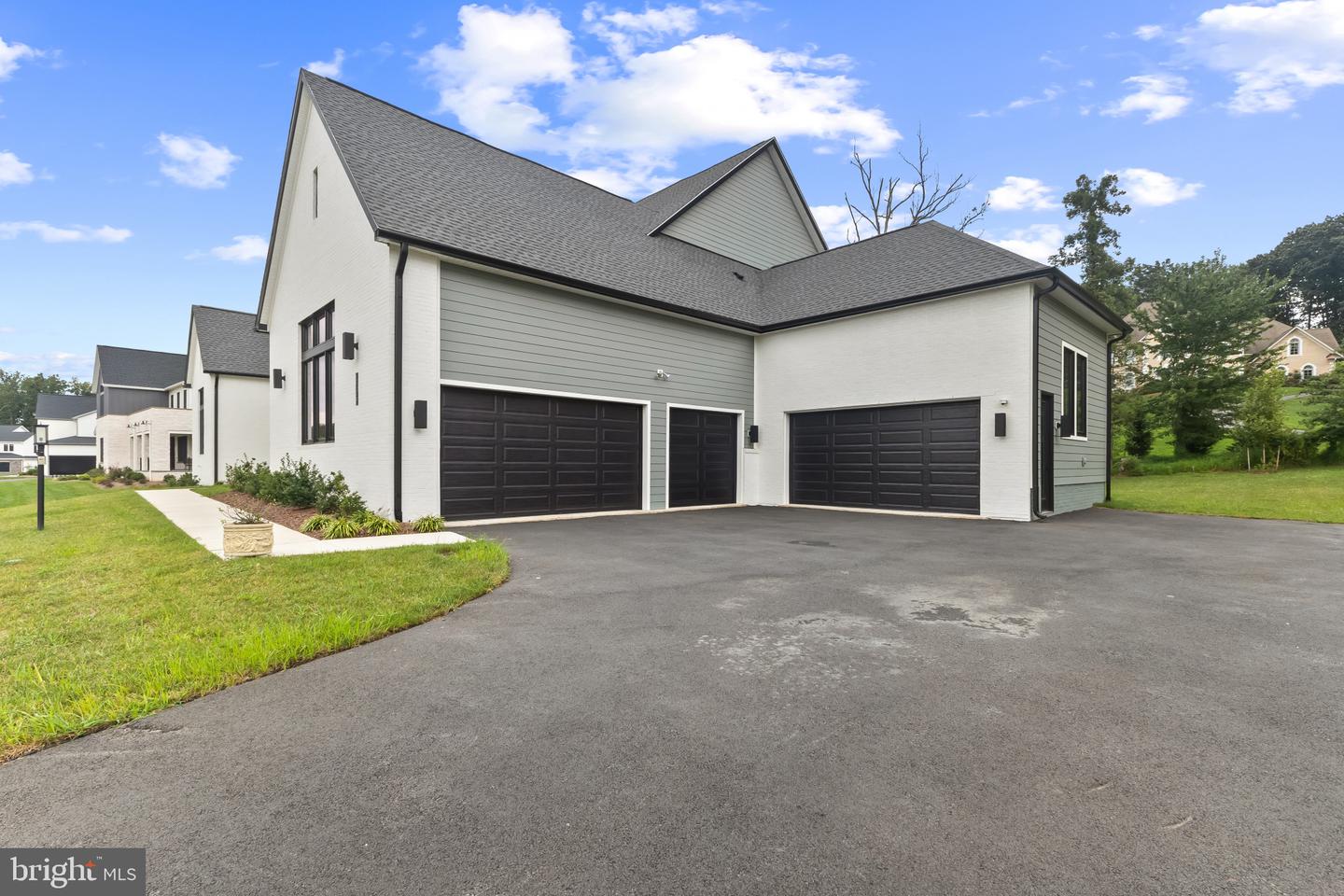 1209 RILEY PRESERVE CT, GREAT FALLS, Virginia 22066, 5 Bedrooms Bedrooms, ,5 BathroomsBathrooms,Residential,For sale,1209 RILEY PRESERVE CT,VAFX2262494 MLS # VAFX2262494
