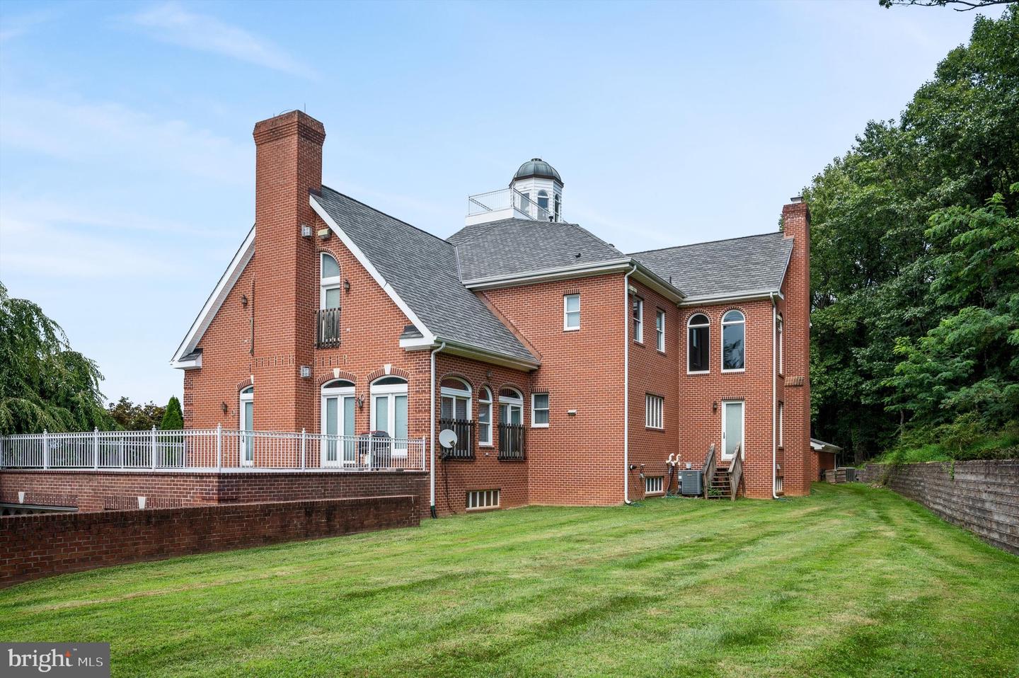 18037 CLENDENNING CIR, ROUND HILL, Virginia 20141, 5 Bedrooms Bedrooms, ,5 BathroomsBathrooms,Residential,For sale,18037 CLENDENNING CIR,VALO2093076 MLS # VALO2093076