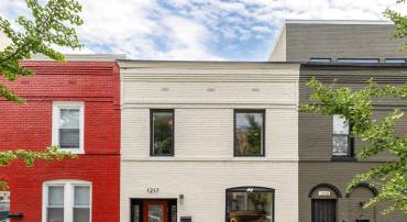 1217 CARROLLSBURG PL SW, WASHINGTON, District Of Columbia 20024, 3 Bedrooms Bedrooms, ,2 BathroomsBathrooms,Residential,For sale,1217 CARROLLSBURG PL SW,DCDC2203914 MLS # DCDC2203914