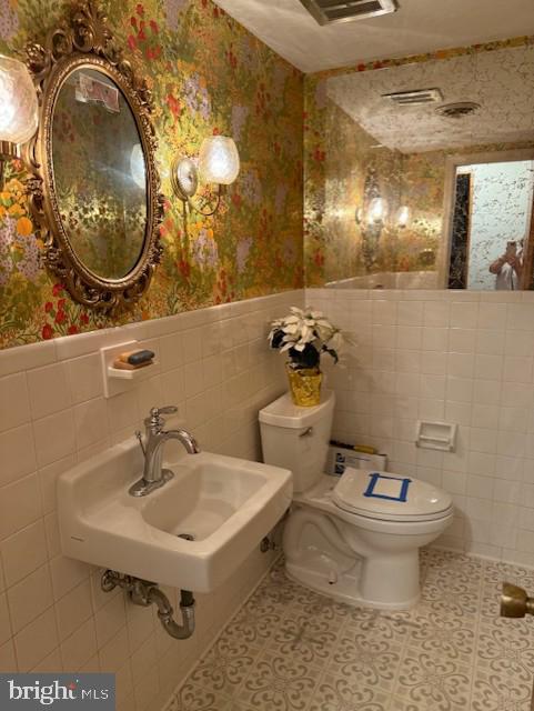 209 STONEWALL DR, FREDERICKSBURG, Virginia 22401, 3 Bedrooms Bedrooms, ,2 BathroomsBathrooms,Residential,For sale,209 STONEWALL DR,VAFB2008582 MLS # VAFB2008582