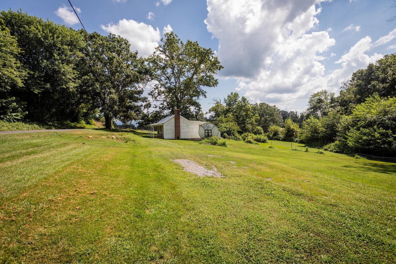 1557 RINACAS CORNER RD, SHENANDOAH, Virginia 22849, 2 Bedrooms Bedrooms, ,1 BathroomBathrooms,Residential,1557 RINACAS CORNER RD,668057 MLS # 668057