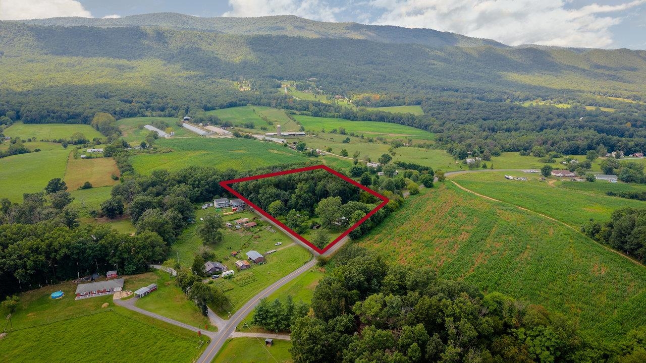 1557 RINACAS CORNER RD, SHENANDOAH, Virginia 22849, 2 Bedrooms Bedrooms, ,1 BathroomBathrooms,Residential,1557 RINACAS CORNER RD,668057 MLS # 668057