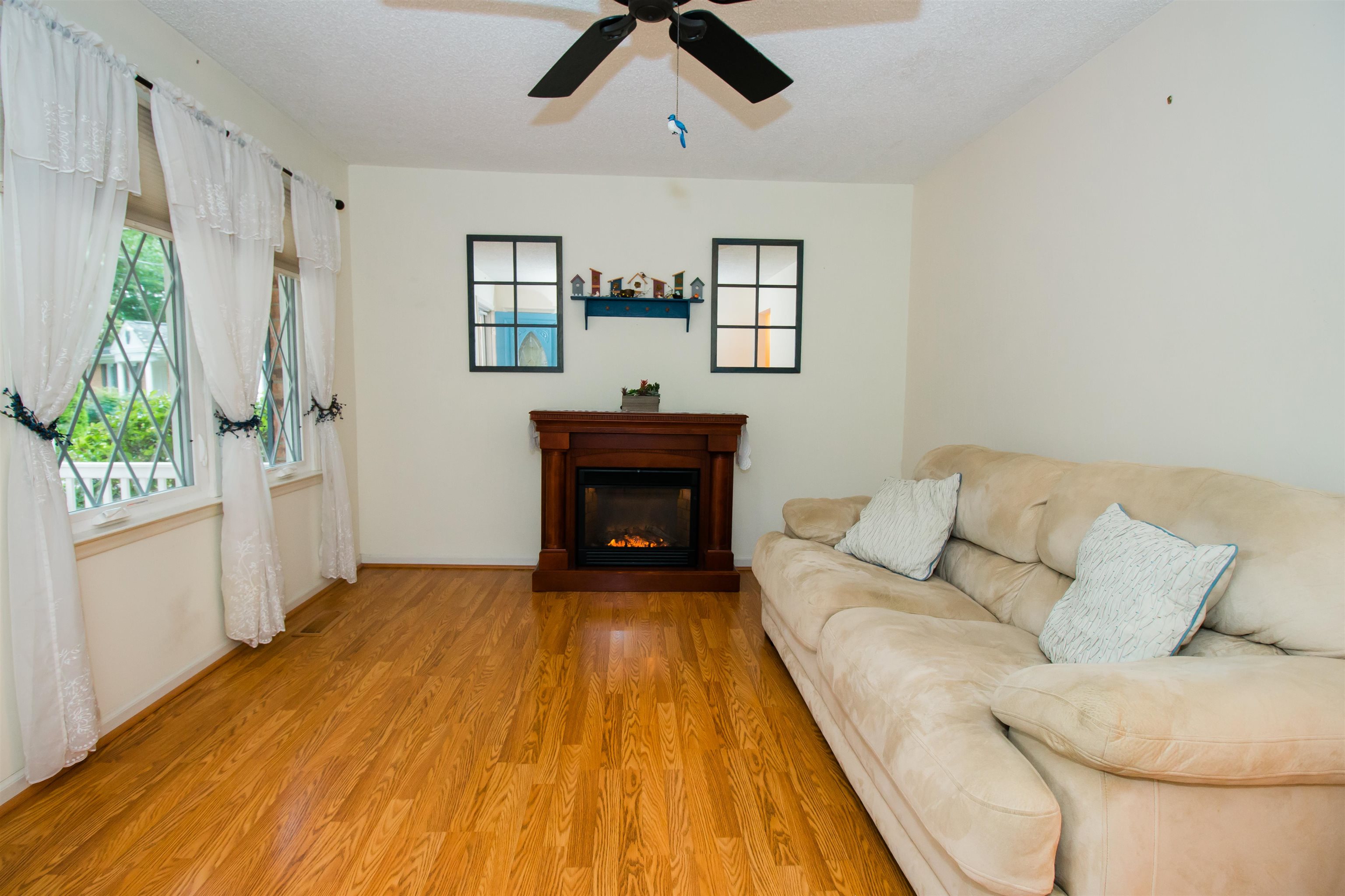 16 TAMELA CT, HARRISONBURG, Virginia 22801, 3 Bedrooms Bedrooms, ,2 BathroomsBathrooms,Residential,16 TAMELA CT,668061 MLS # 668061
