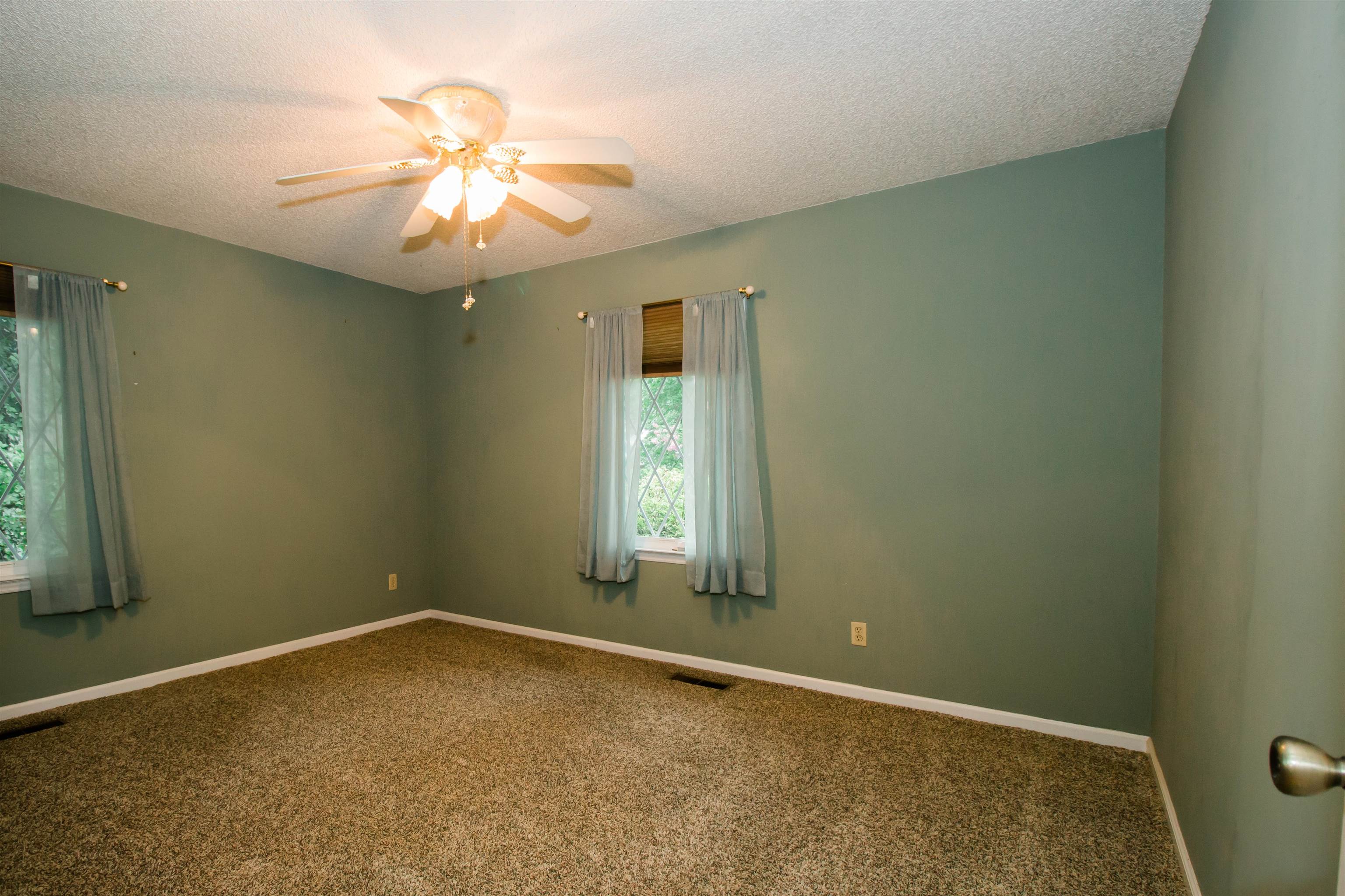 16 TAMELA CT, HARRISONBURG, Virginia 22801, 3 Bedrooms Bedrooms, ,2 BathroomsBathrooms,Residential,16 TAMELA CT,668061 MLS # 668061