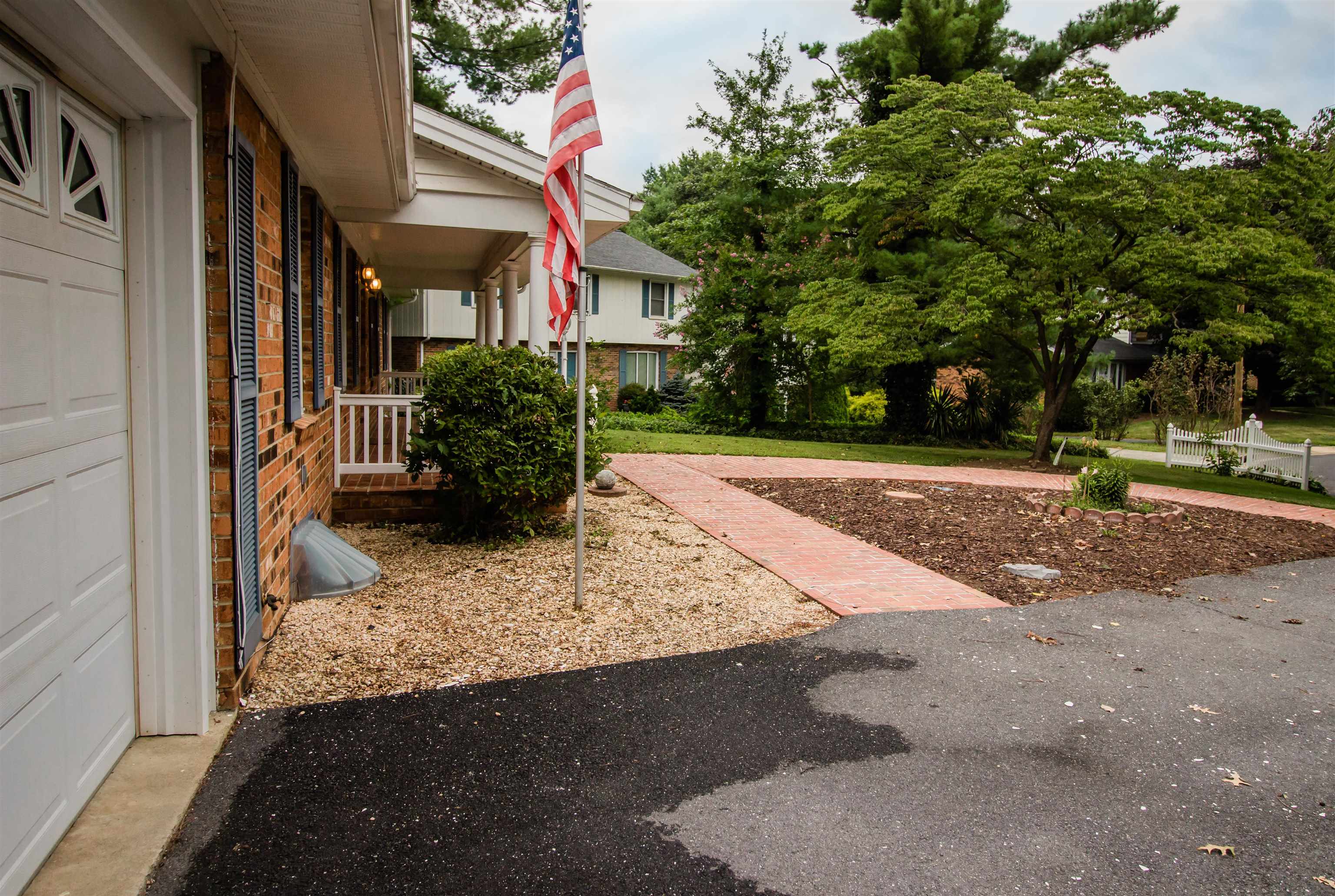16 TAMELA CT, HARRISONBURG, Virginia 22801, 3 Bedrooms Bedrooms, ,2 BathroomsBathrooms,Residential,16 TAMELA CT,668061 MLS # 668061