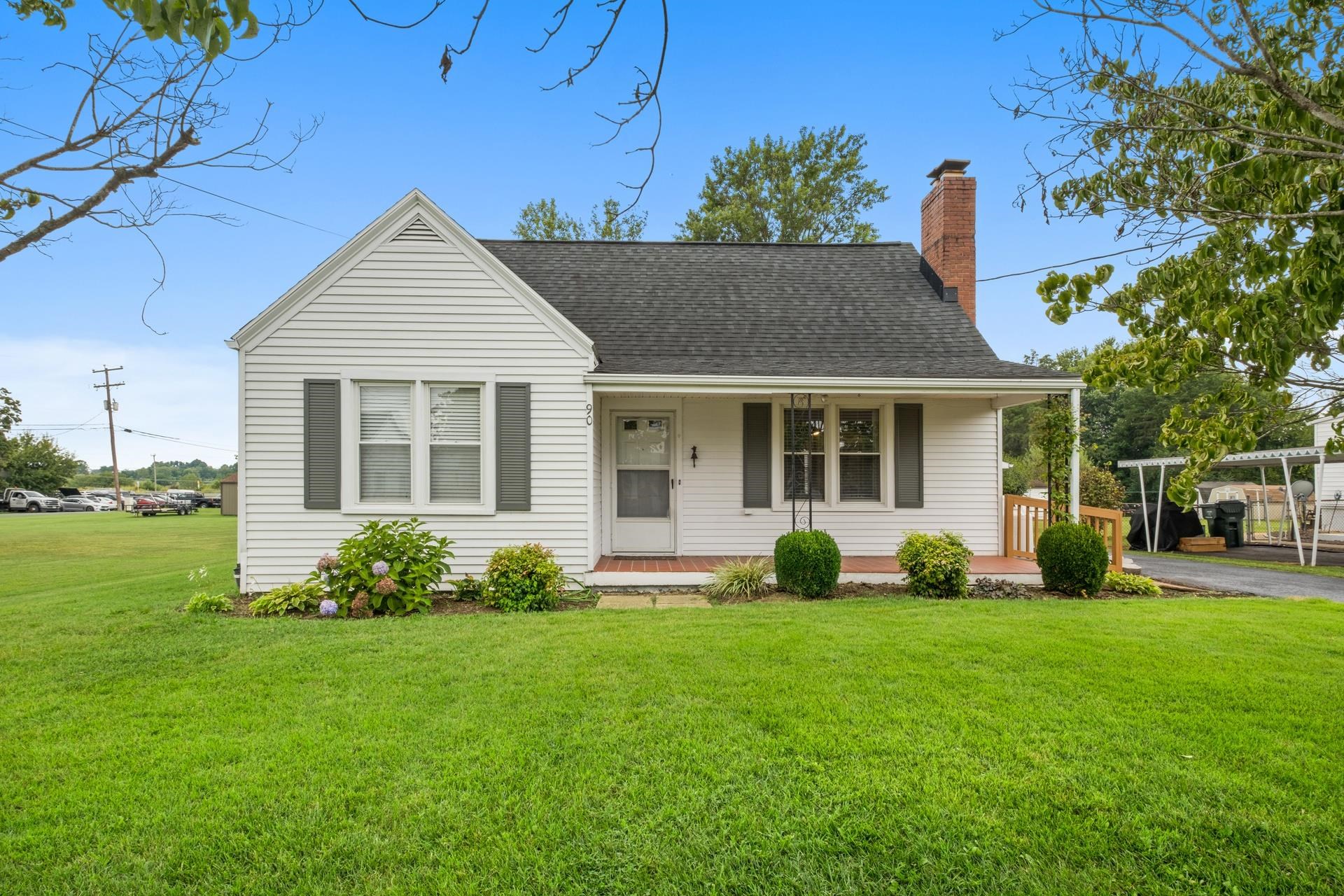 90 RIVERSIDE AVE, VERONA, Virginia 24482, 3 Bedrooms Bedrooms, ,1 BathroomBathrooms,Residential,90 RIVERSIDE AVE,668063 MLS # 668063