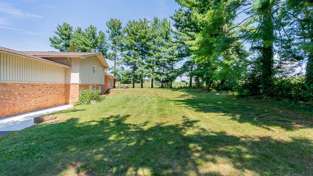 550 FAIRWAY DR, HARRISONBURG, Virginia 22802, 4 Bedrooms Bedrooms, ,3 BathroomsBathrooms,Residential,550 FAIRWAY DR,668065 MLS # 668065