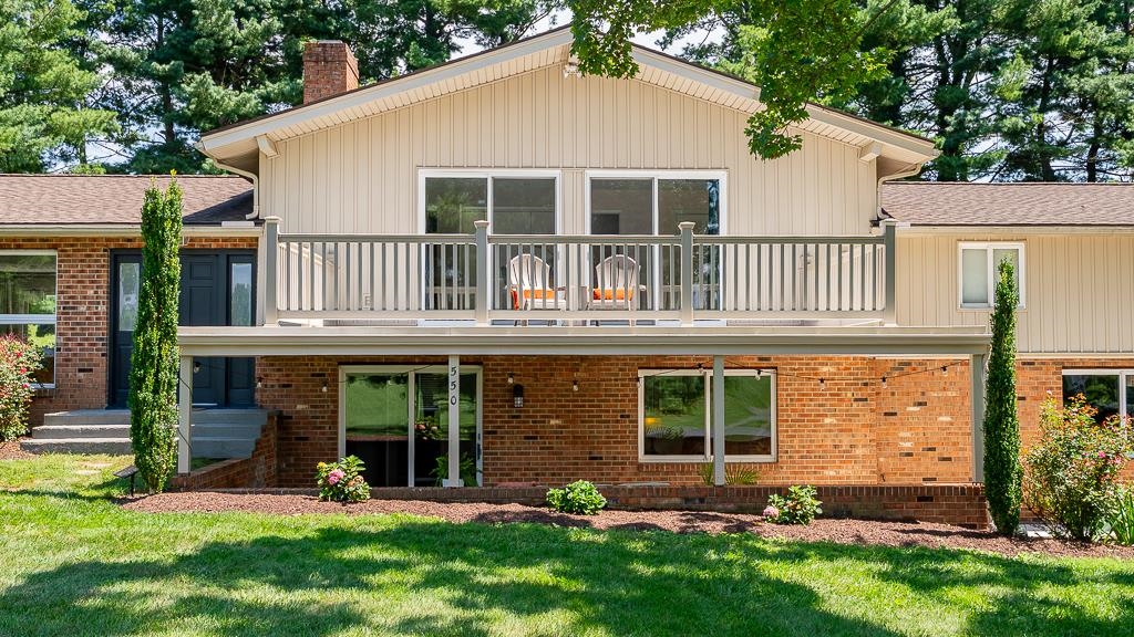 550 FAIRWAY DR, HARRISONBURG, Virginia 22802, 4 Bedrooms Bedrooms, ,3 BathroomsBathrooms,Residential,550 FAIRWAY DR,668065 MLS # 668065