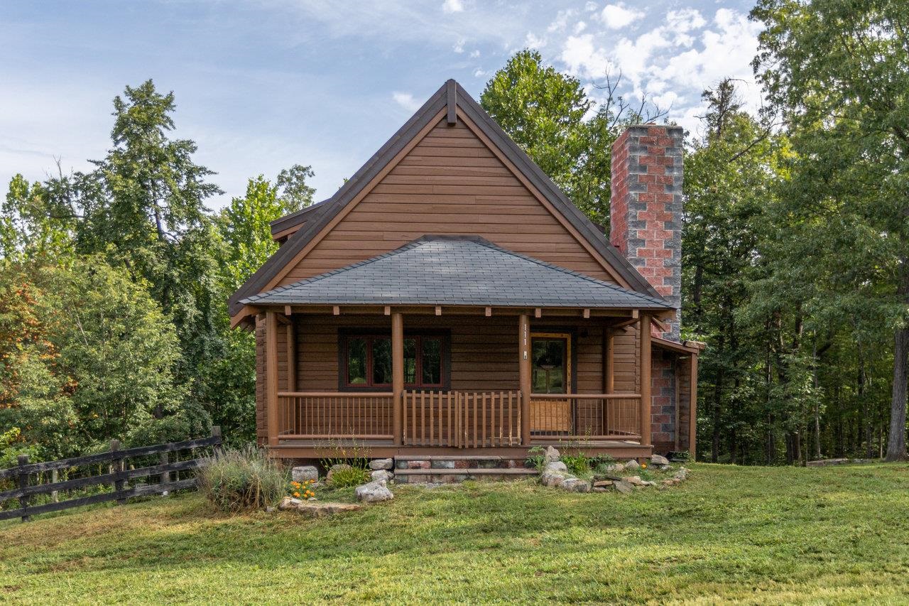111 COPPERHEAD RD, EDINBURG, Virginia 22824, 2 Bedrooms Bedrooms, ,2 BathroomsBathrooms,Residential,111 COPPERHEAD RD,668073 MLS # 668073