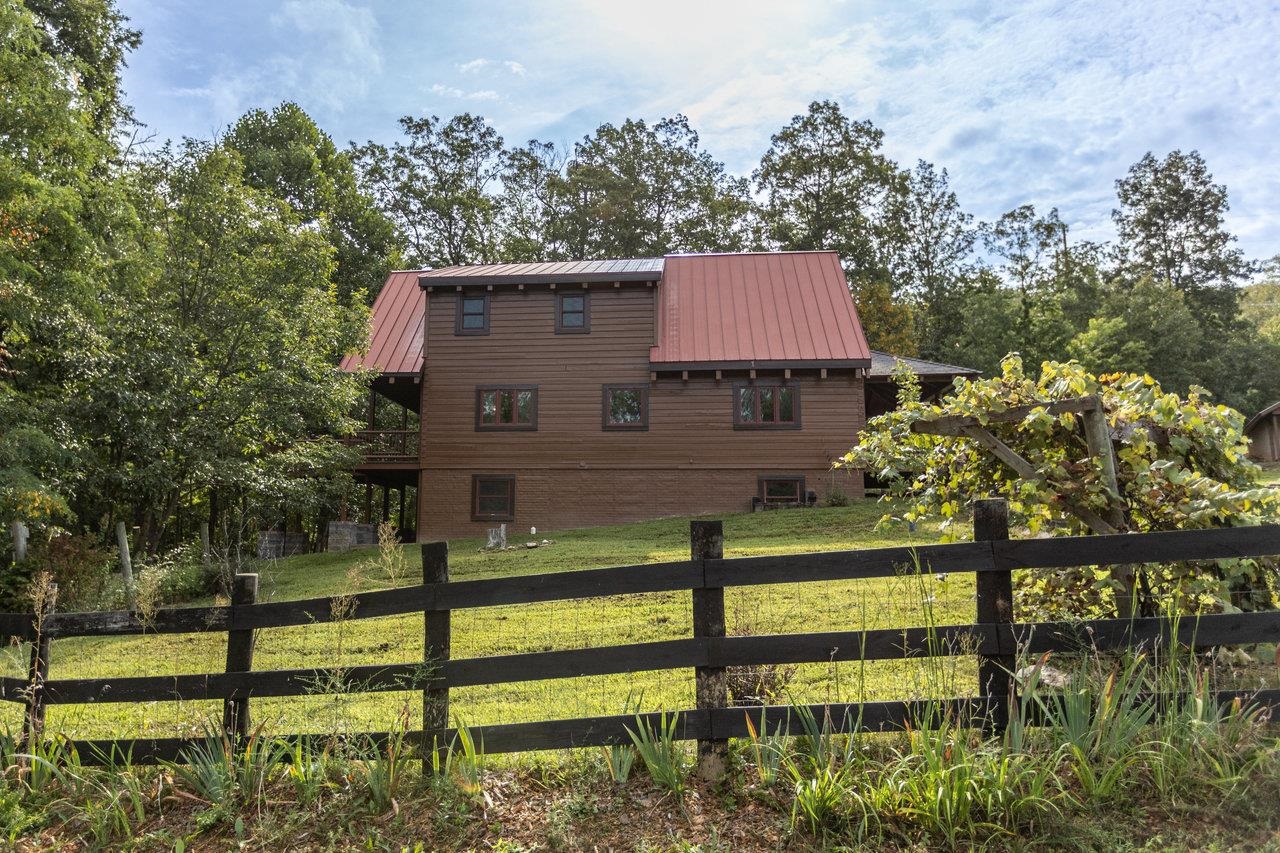 111 COPPERHEAD RD, EDINBURG, Virginia 22824, 2 Bedrooms Bedrooms, ,2 BathroomsBathrooms,Residential,111 COPPERHEAD RD,668073 MLS # 668073