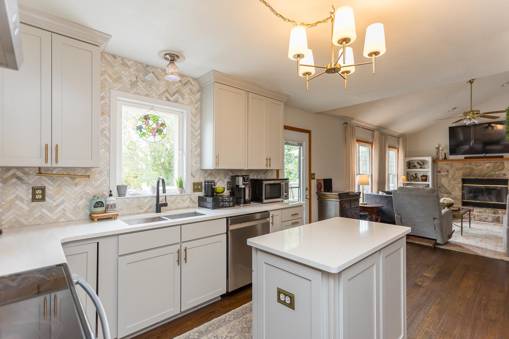 122 WILLOW DR, DAYTON, Virginia 22821, 6 Bedrooms Bedrooms, ,3 BathroomsBathrooms,Residential,122 WILLOW DR,668076 MLS # 668076