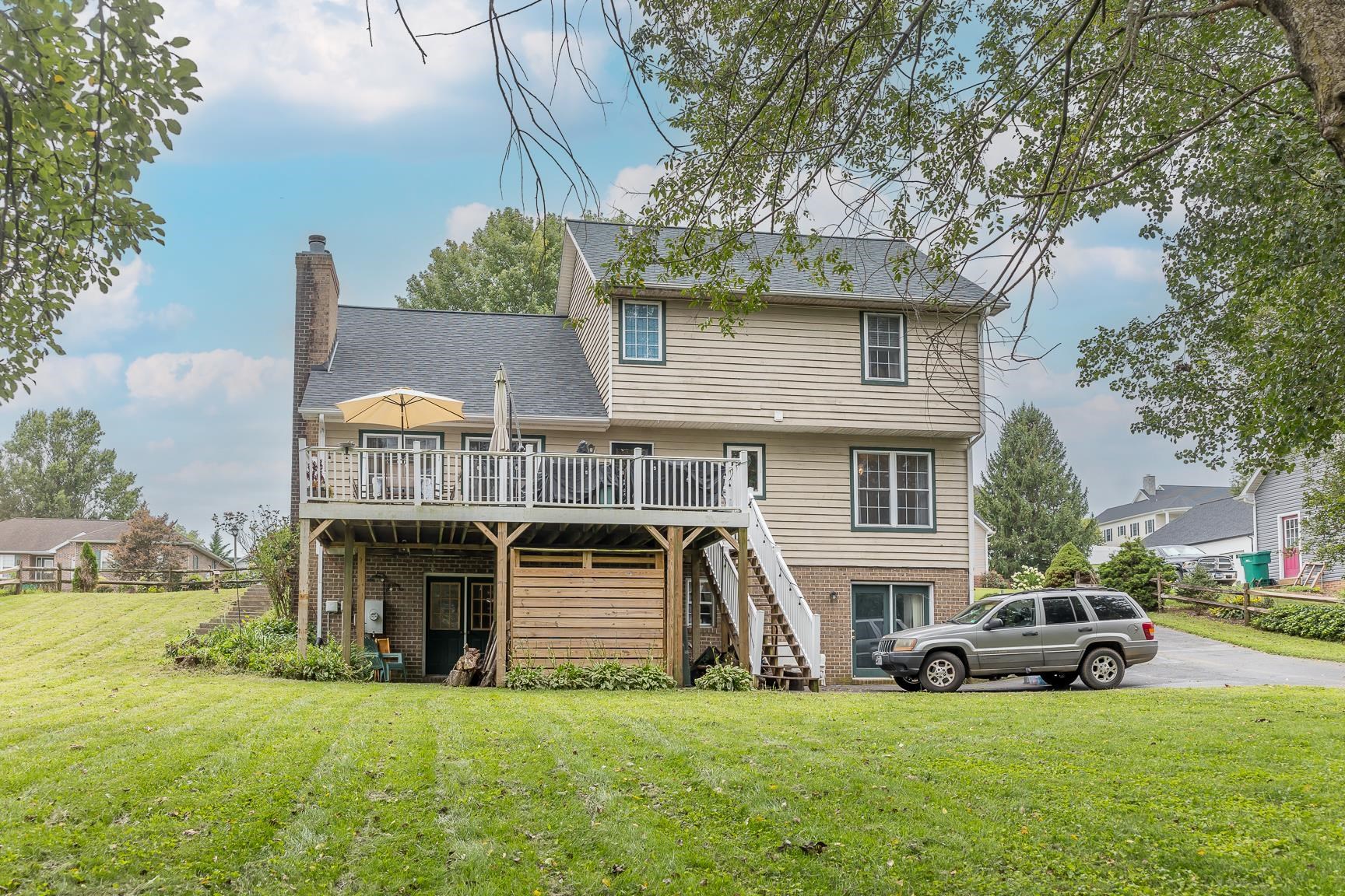 122 WILLOW DR, DAYTON, Virginia 22821, 6 Bedrooms Bedrooms, ,3 BathroomsBathrooms,Residential,122 WILLOW DR,668076 MLS # 668076