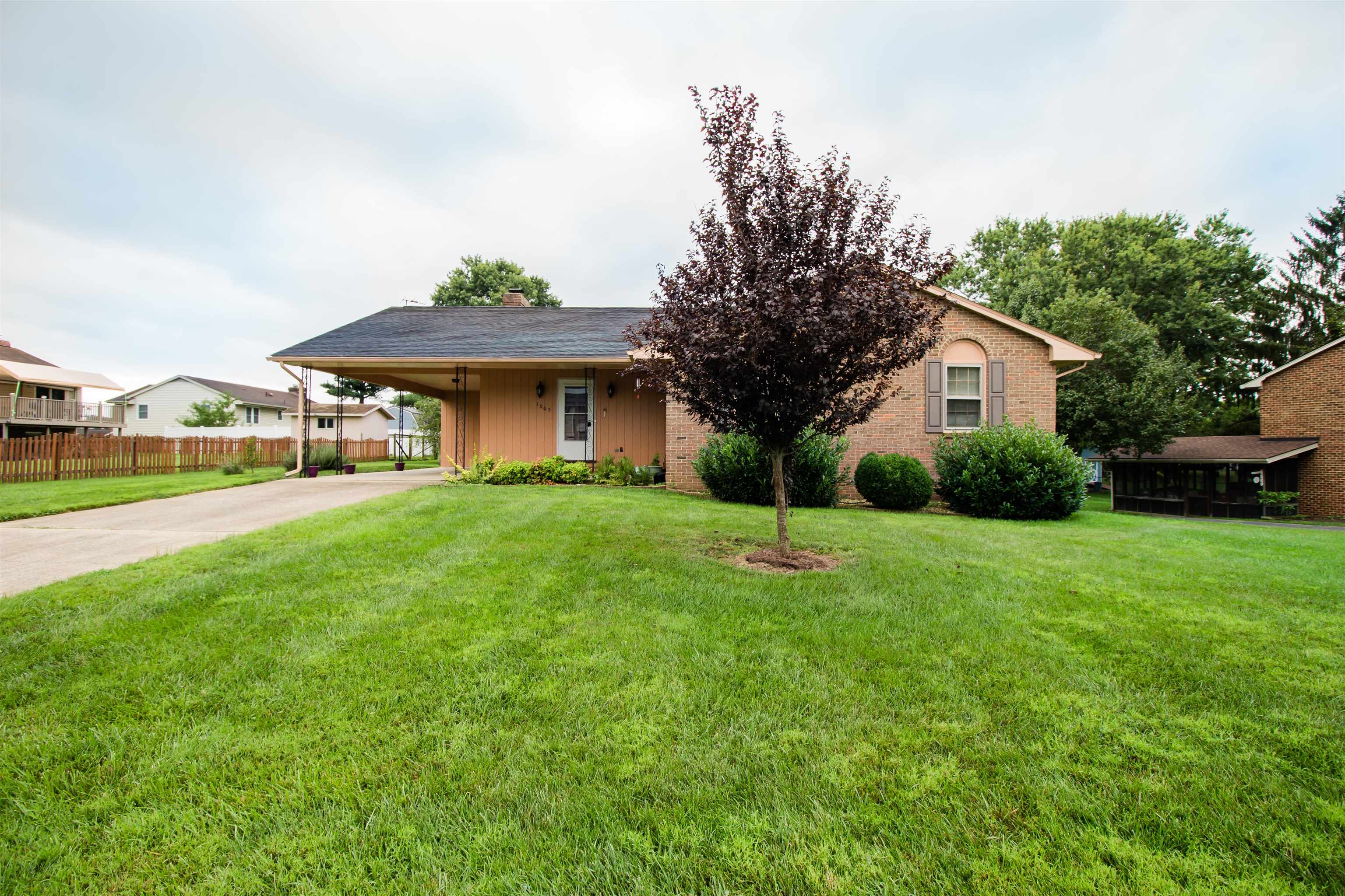 1065 BOBWHITE PL, HARRISONBURG, Virginia 22802, 3 Bedrooms Bedrooms, ,2 BathroomsBathrooms,Residential,1065 BOBWHITE PL,668077 MLS # 668077