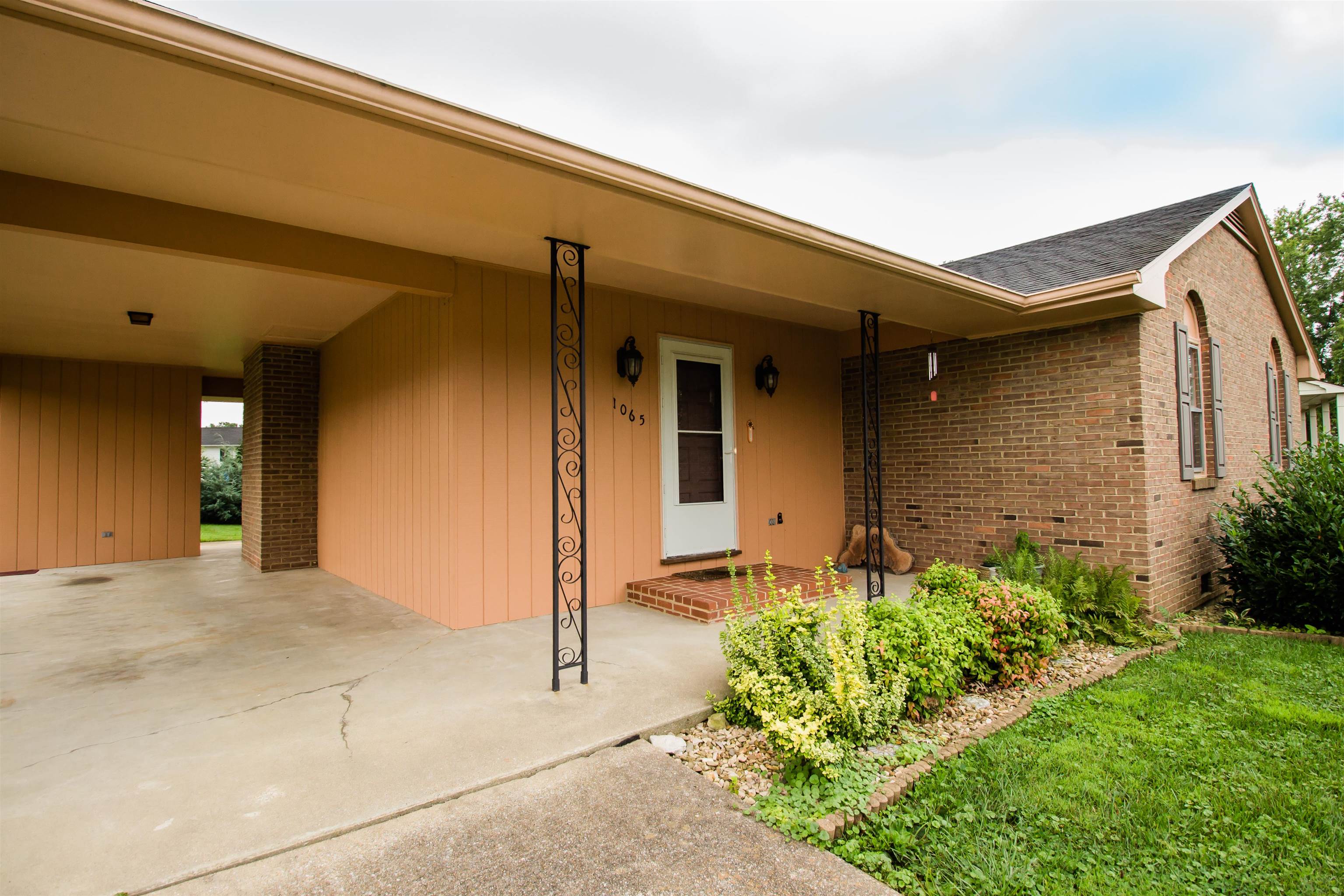 1065 BOBWHITE PL, HARRISONBURG, Virginia 22802, 3 Bedrooms Bedrooms, ,2 BathroomsBathrooms,Residential,1065 BOBWHITE PL,668077 MLS # 668077