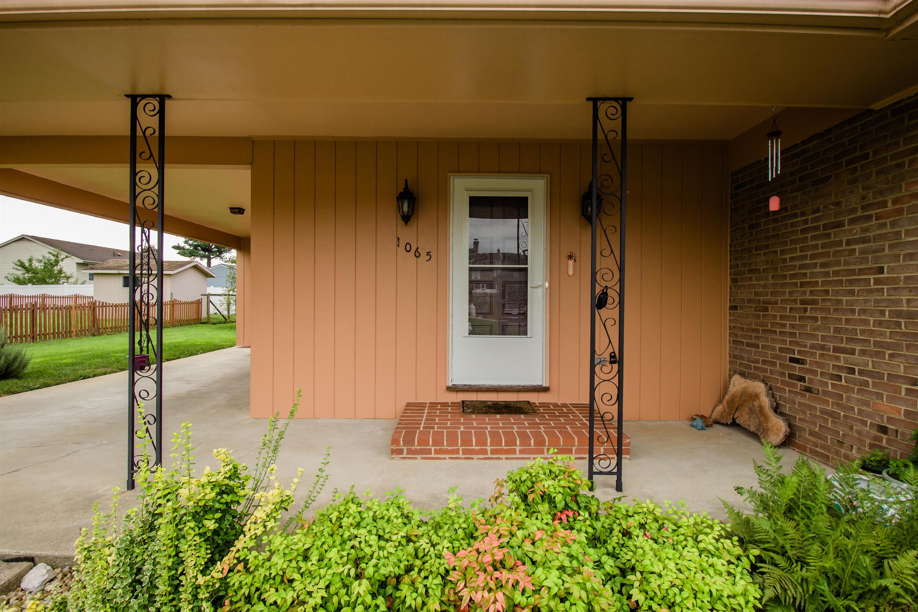 1065 BOBWHITE PL, HARRISONBURG, Virginia 22802, 3 Bedrooms Bedrooms, ,2 BathroomsBathrooms,Residential,1065 BOBWHITE PL,668077 MLS # 668077