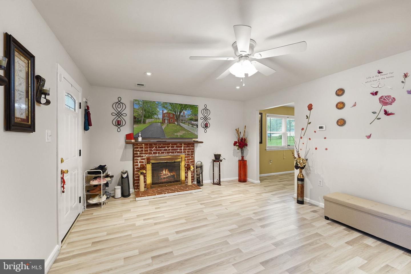 14106 MORRISON CT, WOODBRIDGE, Virginia 22193, 3 Bedrooms Bedrooms, ,2 BathroomsBathrooms,Residential,For sale,14106 MORRISON CT,VAPW2100076 MLS # VAPW2100076