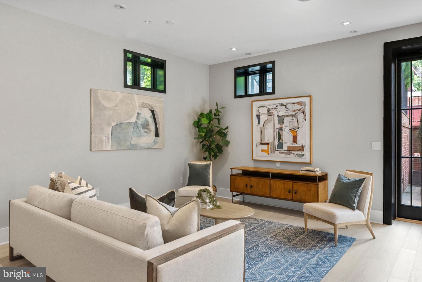1310 Q ST NW #4, WASHINGTON, District Of Columbia 20009, 3 Bedrooms Bedrooms, ,2 BathroomsBathrooms,Residential,For sale,1310 Q ST NW #4,DCDC2213522 MLS # DCDC2213522