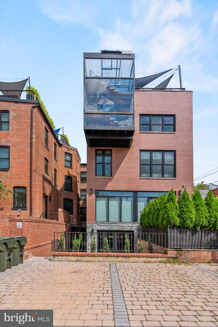 1310 Q ST NW #4, WASHINGTON, District Of Columbia 20009, 3 Bedrooms Bedrooms, ,2 BathroomsBathrooms,Residential,For sale,1310 Q ST NW #4,DCDC2213522 MLS # DCDC2213522