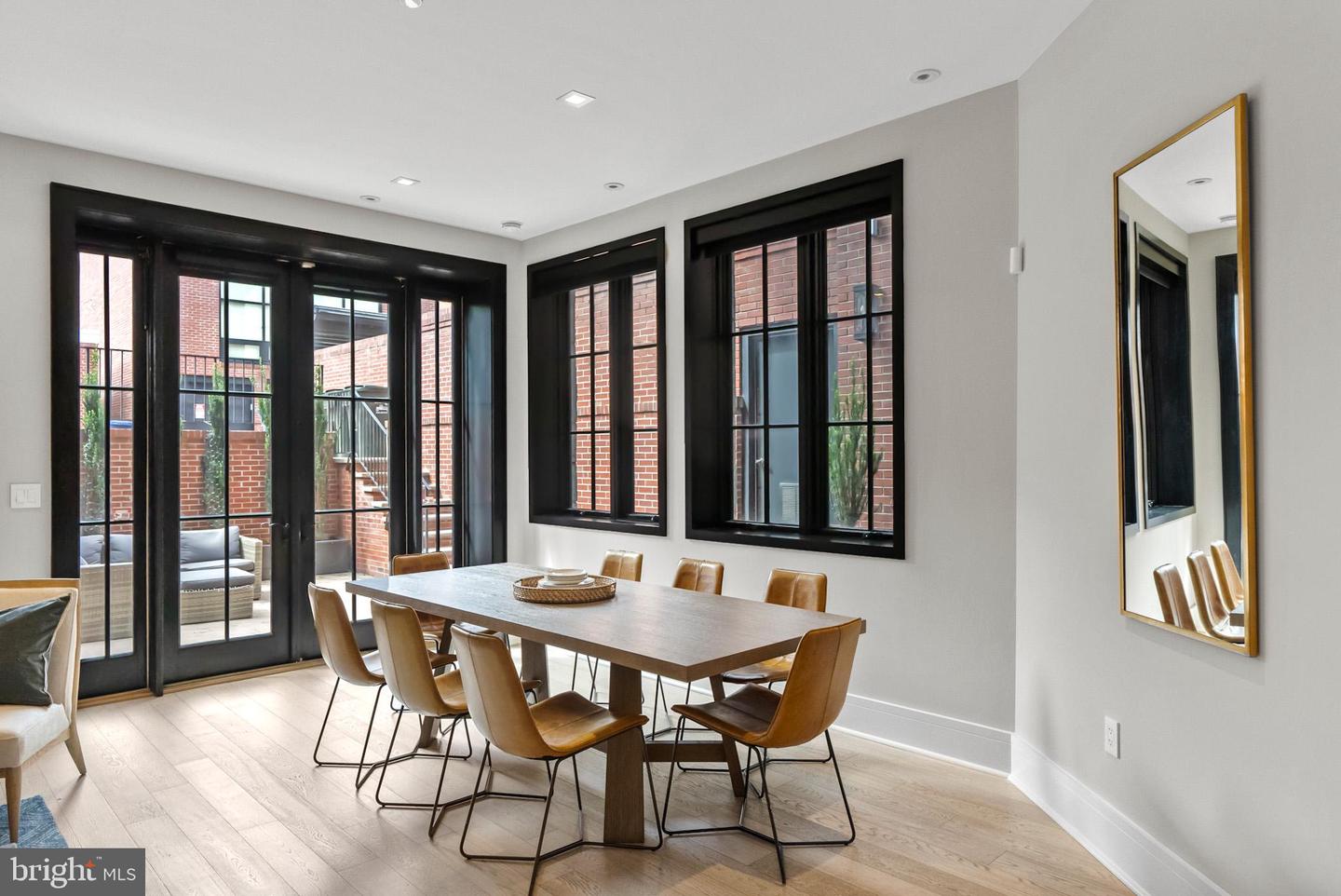 1310 Q ST NW #4, WASHINGTON, District Of Columbia 20009, 3 Bedrooms Bedrooms, ,2 BathroomsBathrooms,Residential,For sale,1310 Q ST NW #4,DCDC2213522 MLS # DCDC2213522