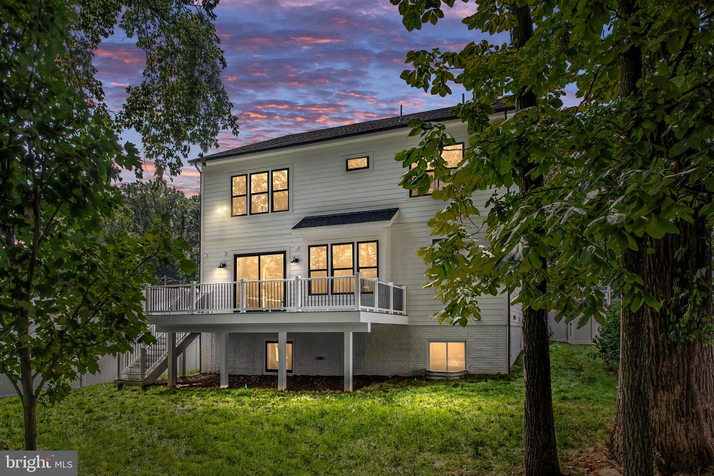 1012 HILLCREST DR SW, VIENNA, Virginia 22180, 4 Bedrooms Bedrooms, ,4 BathroomsBathrooms,Residential,For sale,1012 HILLCREST DR SW,VAFX2259872 MLS # VAFX2259872