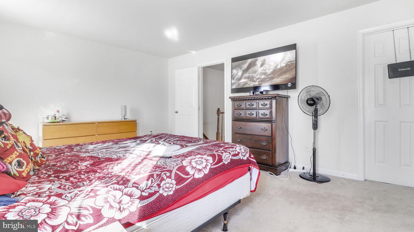 17948 MILROY DR, DUMFRIES, Virginia 22026, 3 Bedrooms Bedrooms, ,3 BathroomsBathrooms,Residential,For sale,17948 MILROY DR,VAPW2101648 MLS # VAPW2101648