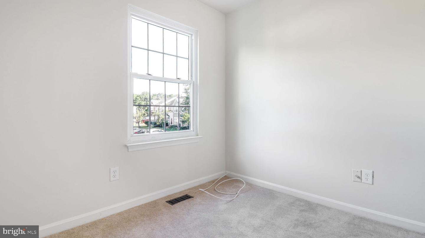 17948 MILROY DR, DUMFRIES, Virginia 22026, 3 Bedrooms Bedrooms, ,3 BathroomsBathrooms,Residential,For sale,17948 MILROY DR,VAPW2101648 MLS # VAPW2101648