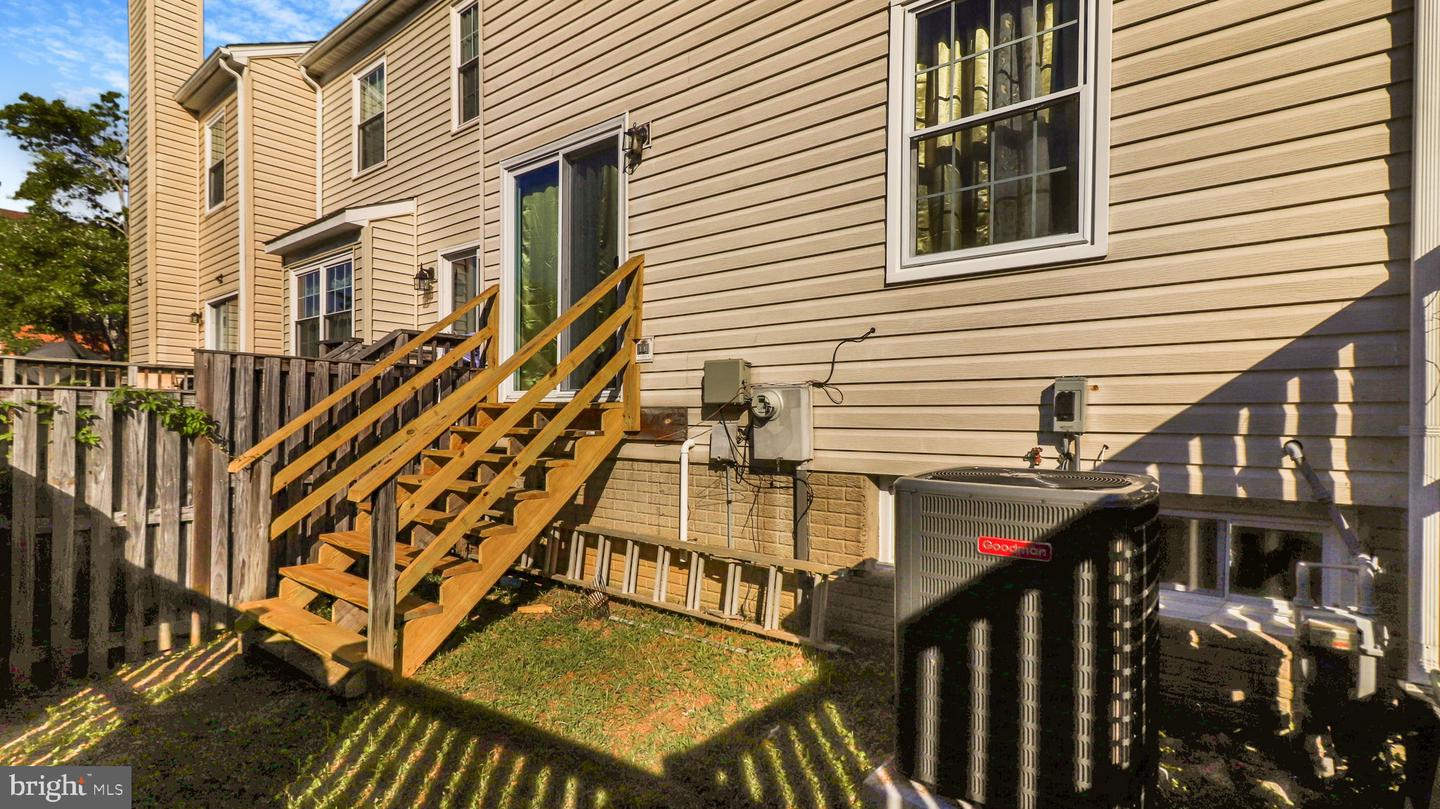 17948 MILROY DR, DUMFRIES, Virginia 22026, 3 Bedrooms Bedrooms, ,3 BathroomsBathrooms,Residential,For sale,17948 MILROY DR,VAPW2101648 MLS # VAPW2101648