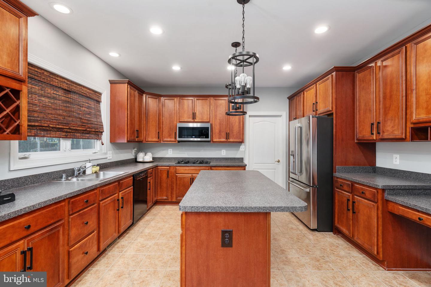 3 HEMMING DR, STAFFORD, Virginia 22554, 4 Bedrooms Bedrooms, ,4 BathroomsBathrooms,Residential,For sale,3 HEMMING DR,VAST2041890 MLS # VAST2041890