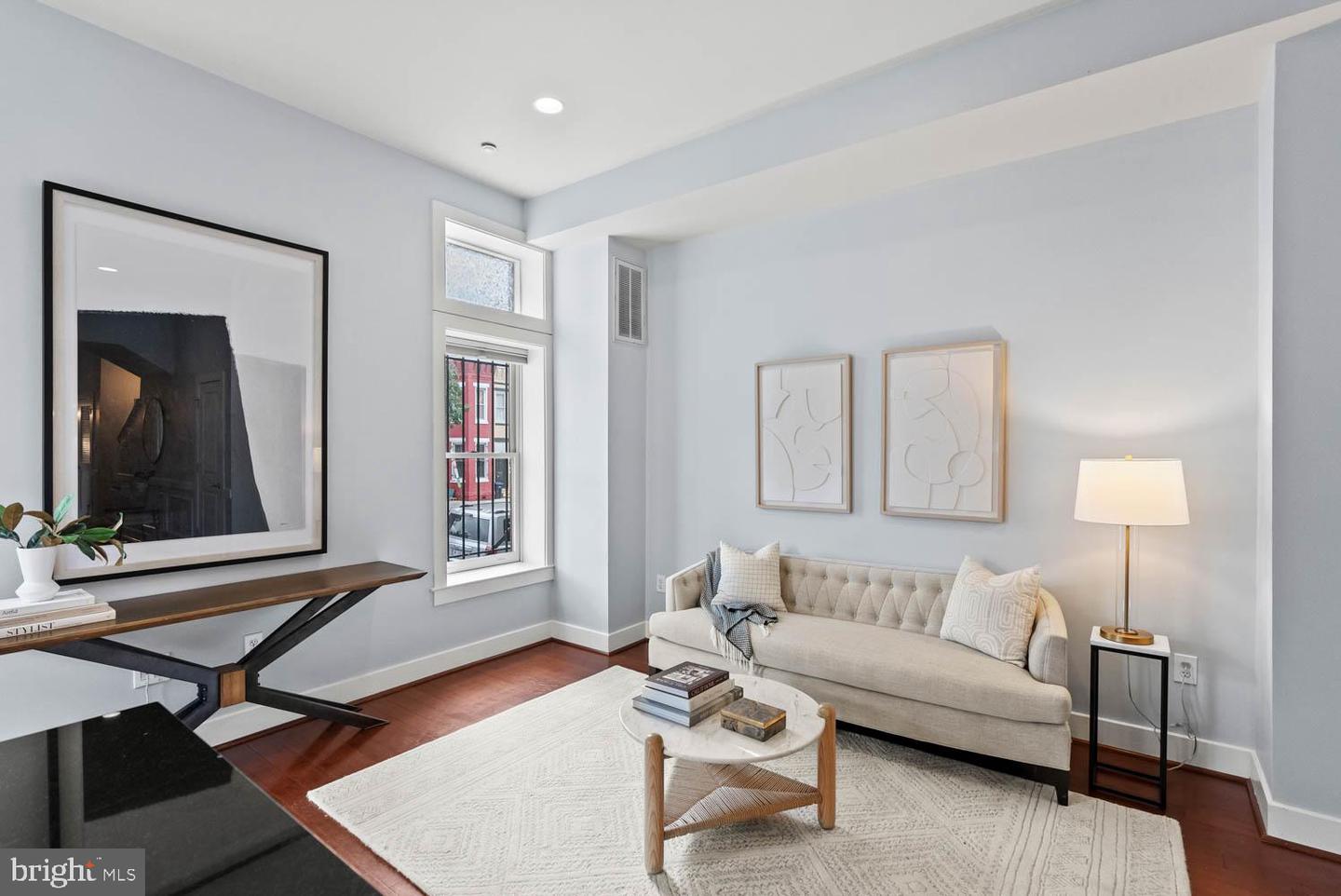 902 T ST NW #A, WASHINGTON, District Of Columbia 20001, 2 Bedrooms Bedrooms, ,2 BathroomsBathrooms,Residential,For sale,902 T ST NW #A,DCDC2215638 MLS # DCDC2215638