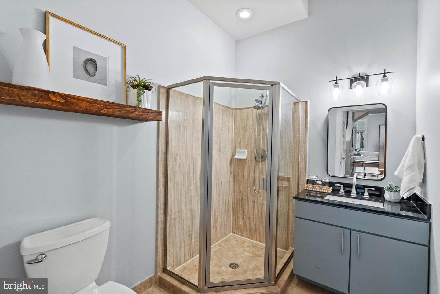 902 T ST NW #A, WASHINGTON, District Of Columbia 20001, 2 Bedrooms Bedrooms, ,2 BathroomsBathrooms,Residential,For sale,902 T ST NW #A,DCDC2215638 MLS # DCDC2215638